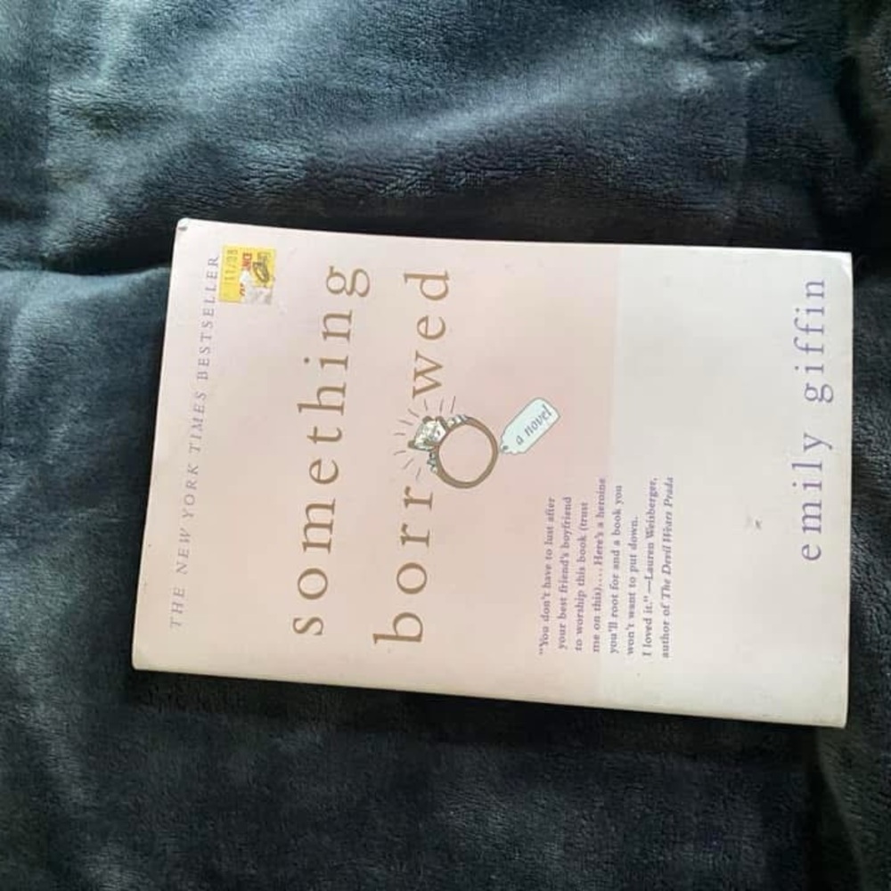 Something Borrowed by Emily Giffin Book